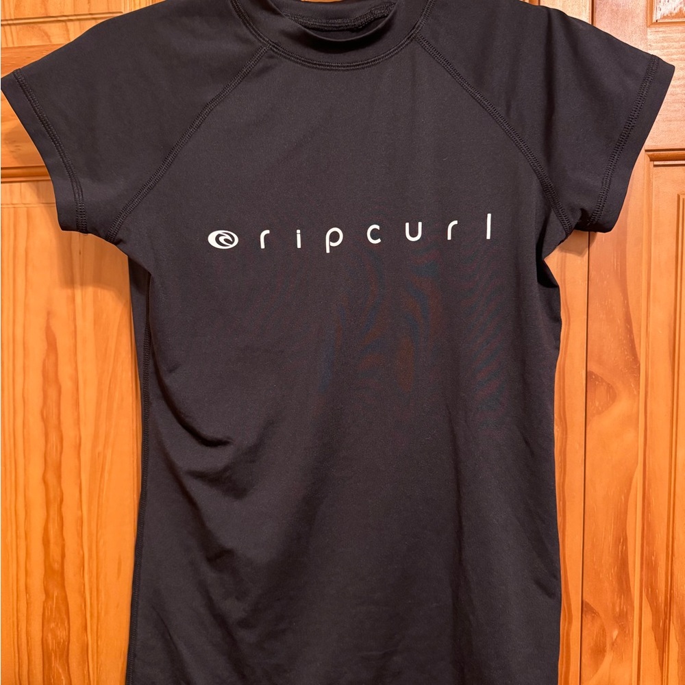 Rip Curl Women's Black Short Sleeve Bathing Suit Tee